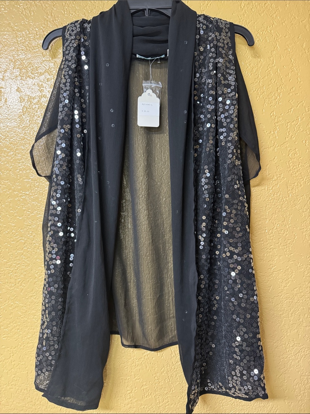 Luxe Black and Teal VT Logo Sheer-Trim Top
